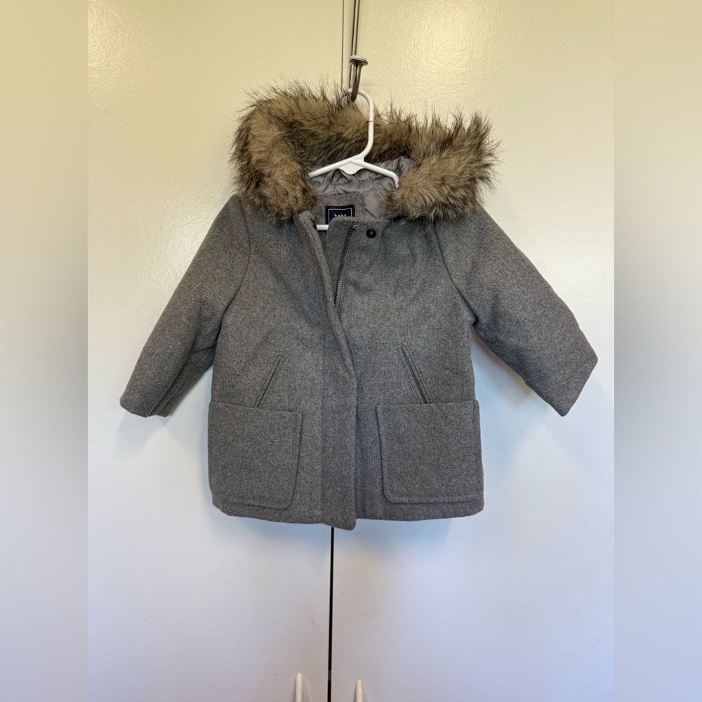 Gorgeous GAP wool parka with faux fur trim. Winter. Preppy. Holidays
